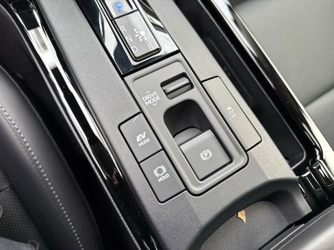 New 2026 Toyota Prius XLE image 31