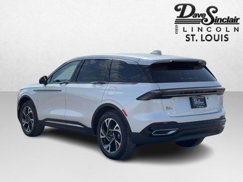 New 2026 Lincoln Nautilus Premier AWD/4WD image 5
