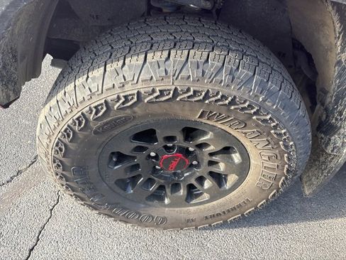 Used 2023 Toyota Tacoma TRD Off-Road image 11