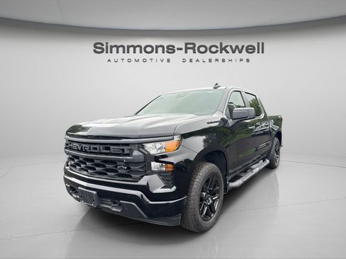 Used 2024 Chevrolet Silverado 1500 Custom w/ Rally Edition image 1