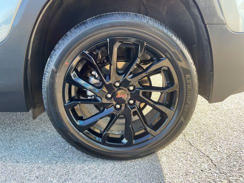 Used 2024 GMC Terrain SLE w/ Elevation Edition image 53