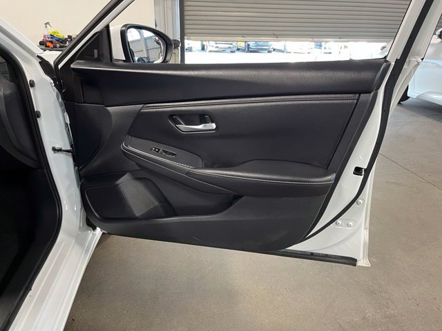 Used 2025 Nissan Sentra SV FWD image 13