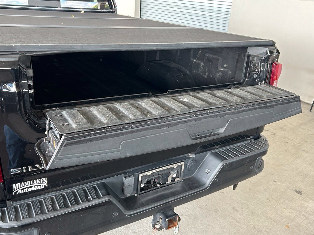 Used 2022 Chevrolet Silverado 3500 High Country w/ Technology Package AWD/4WD image 56