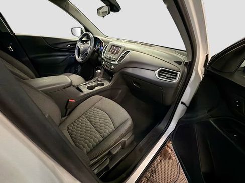 Used 2020 Chevrolet Equinox LT image 27