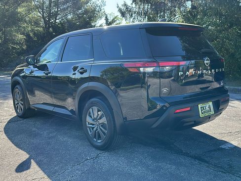 Certified 2023 Nissan Pathfinder S image 7