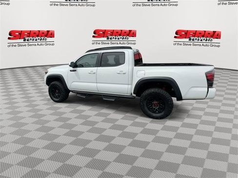 Used 2017 Toyota Tacoma TRD Pro image 7