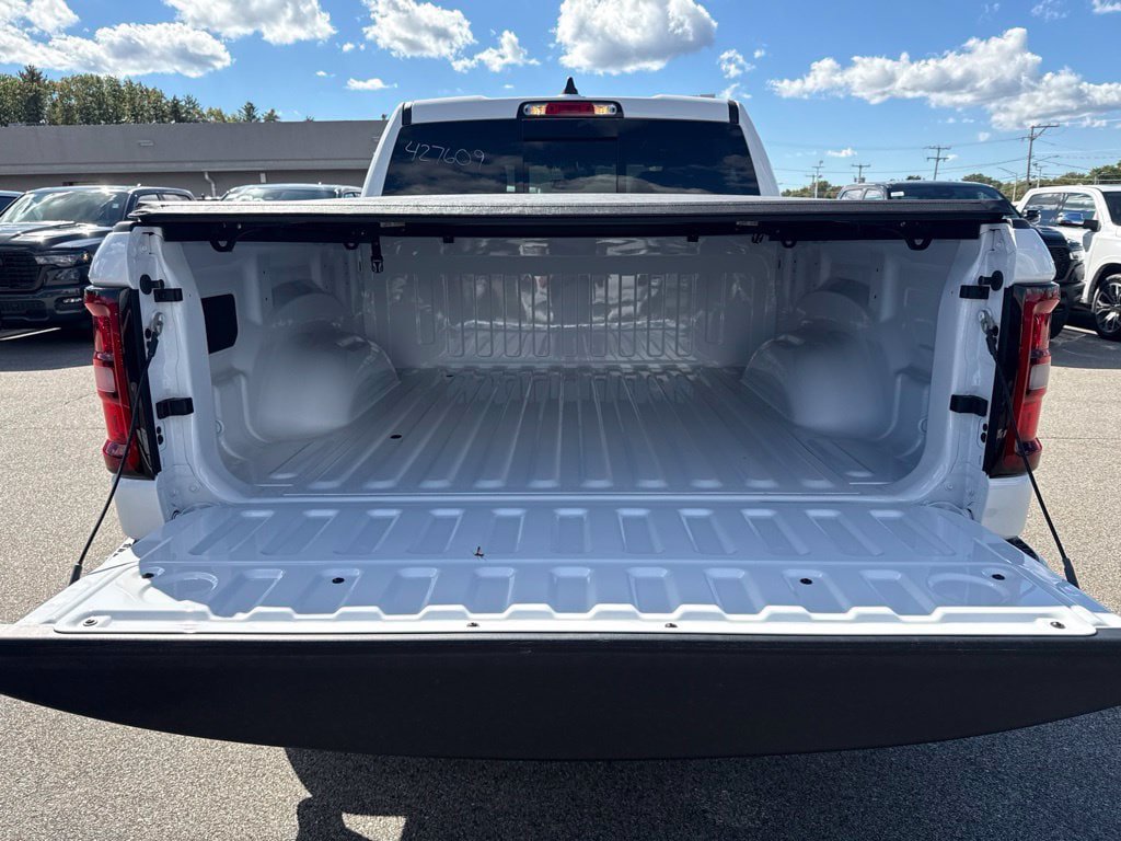 New 2026 RAM 1500 Big Horn AWD/4WD image 23