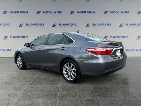 Used 2017 Toyota Camry XLE image 3