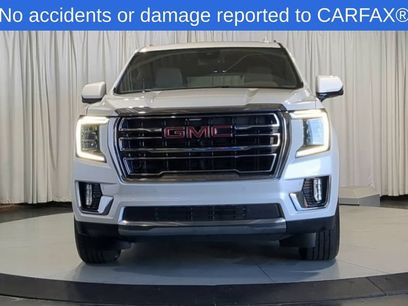 Used 2023 GMC Yukon SLT w/ SLT Luxury Package