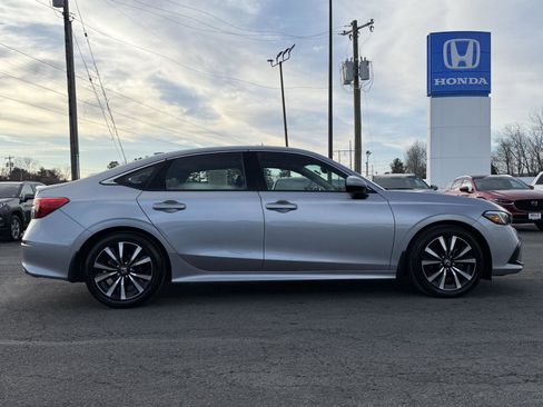 Certified 2023 Honda Civic EX image 4