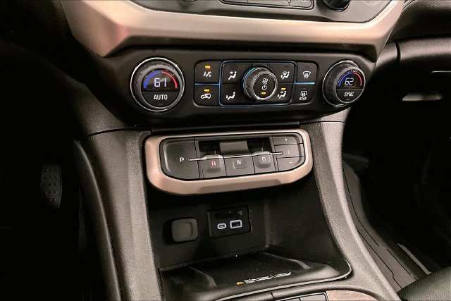 Used 2023 GMC Acadia Denali w/ Trailering Package AWD/4WD image 31
