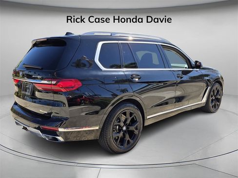 Used 2021 BMW X7 xDrive40i w/ Parking Assistance Package image 7