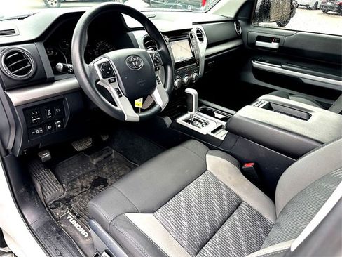 Used 2018 Toyota Tundra SR5 image 12
