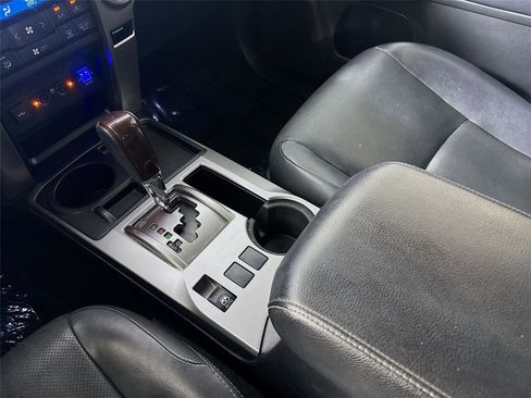 Used 2022 Toyota 4Runner Limited RWD image 9