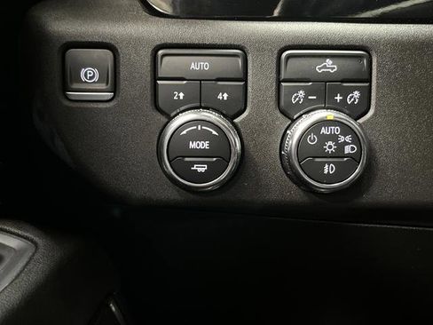 Used 2024 GMC Sierra 1500 Elevation w/ LPO, Elevation Black Package image 24