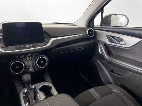 Used 2023 Chevrolet Blazer LT image 33