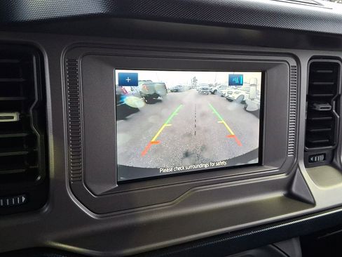 Used 2023 Ford Bronco Outer Banks w/ Sasquatch Package image 24