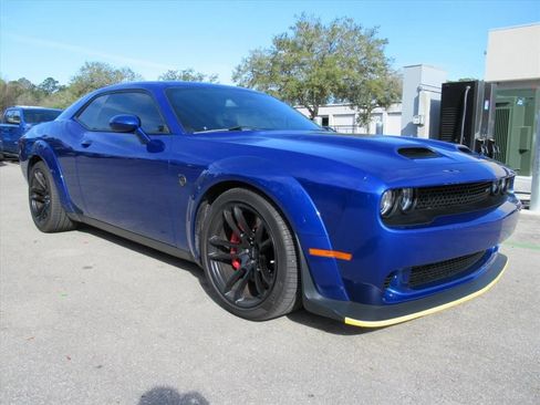 Used 2022 Dodge Challenger SRT Hellcat image 1