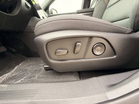 New 2026 GMC Terrain AT4 w/ Convenience Package III image 19