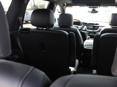 Used 2021 Cadillac XT6 Premium Luxury image 26