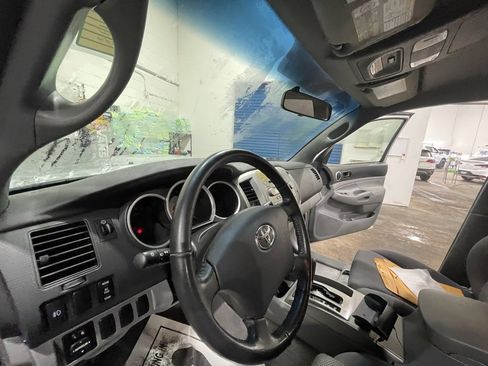 Used 2005 Toyota Tacoma 4x4 Double Cab image 8