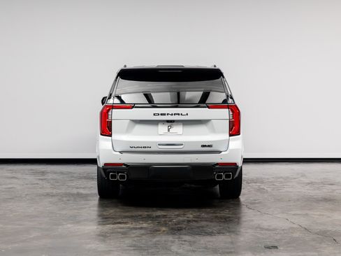 Used 2026 GMC Yukon XL Denali Ultimate w/ LPO, Floor Liner Package AWD/4WD image 17