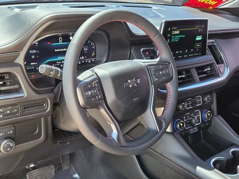 Used 2022 Chevrolet Suburban RST w/ Luxury Package image 19