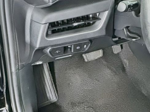 Used 2025 Kia K4 FWD image 17