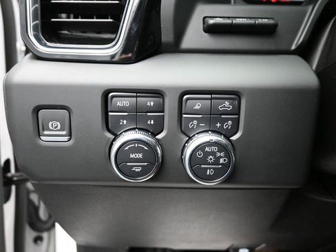Used 2024 GMC Sierra 1500 Denali Ultimate image 29