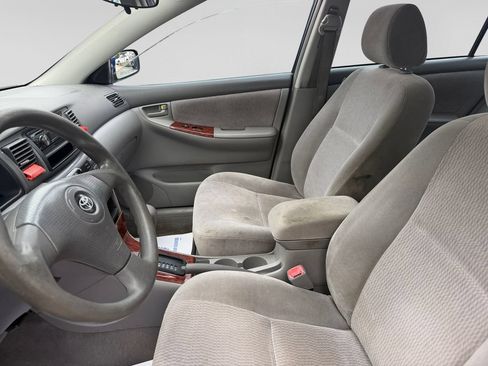 Used 2005 Toyota Corolla LE w/ Audio Value Pkg FWD image 19