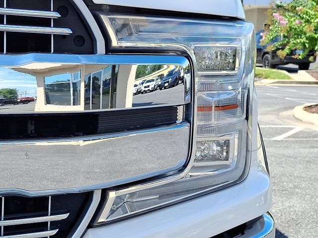 Used 2018 Ford F150 Lariat w/ Equipment Group 502A Luxury AWD/4WD image 9