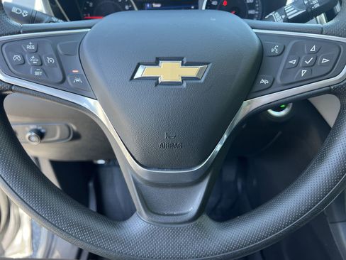 Used 2023 Chevrolet Equinox LS w/ LS Convenience Package image 9