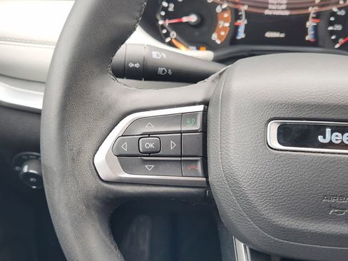 Used 2025 Jeep Compass Limited AWD/4WD image 28
