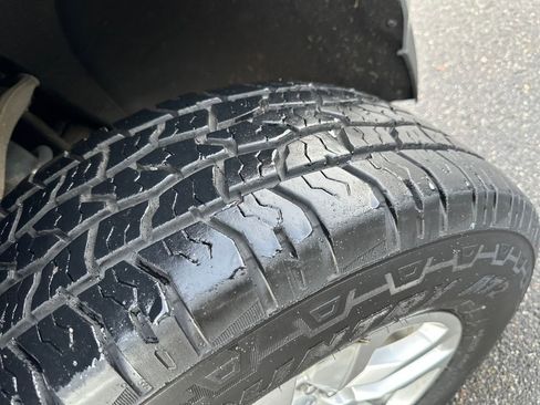 Used 2023 Chevrolet Tahoe LT image 18