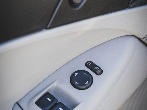 Used 2013 Chevrolet Corvette Grand Sport w/ 3LT Preferred Equipment Group image 18