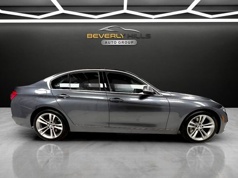 Used 2016 BMW 340i xDrive Sedan w/ Technology Package AWD/4WD image 6
