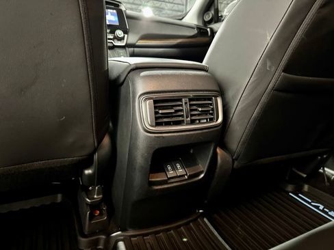 Used 2020 Honda CR-V Touring image 29