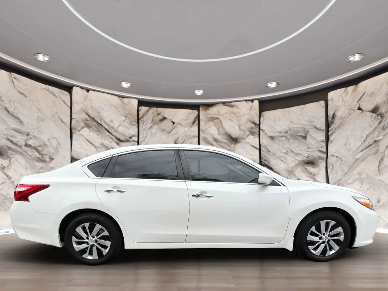 Used 2017 Nissan Altima 2.5 SV FWD image 8