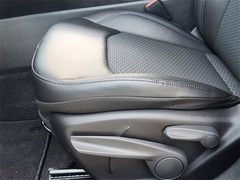 New 2026 Jeep Compass Latitude image 18