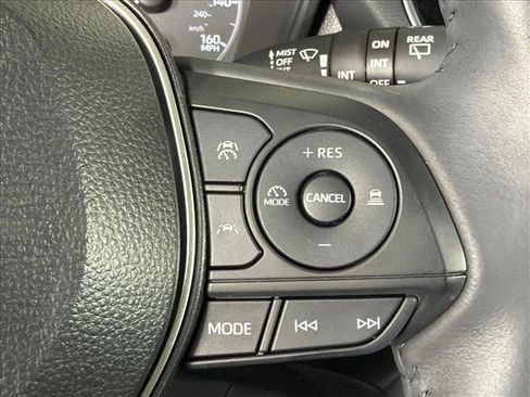 Used 2024 Toyota Corolla Cross LE AWD/4WD image 25