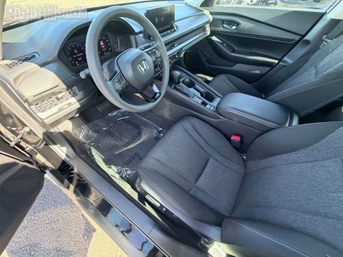 Used 2023 Honda Accord EX image 14