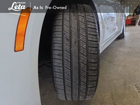 Used 2018 BMW 320i Sedan image 27