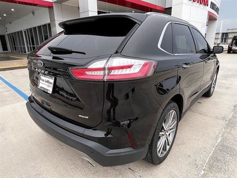 Used 2023 Ford Edge Titanium AWD/4WD image 3
