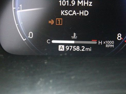 Used 2023 Toyota Highlander Limited image 18