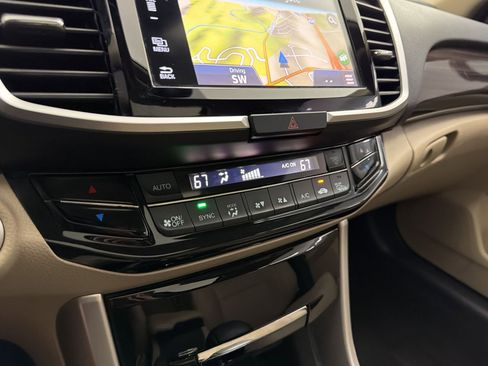 Used 2016 Honda Accord EX-L image 34