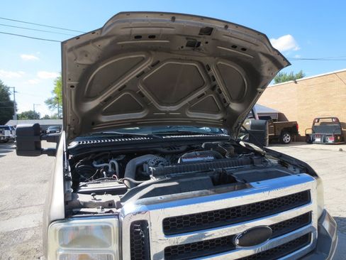 Used 2007 Ford F250 XLT RWD image 16