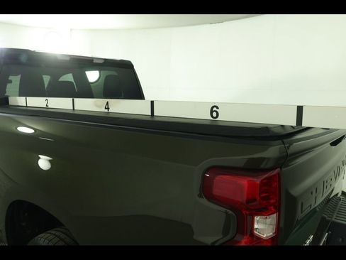 Used 2023 Chevrolet Silverado 1500 LT w/ Z71 Off-Road Package AWD/4WD image 14