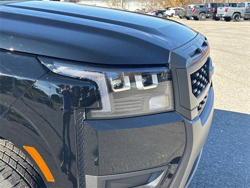 New 2026 Nissan Frontier S image 10