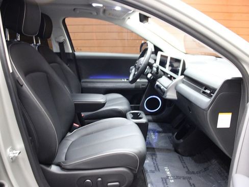 Used 2024 Hyundai Ioniq 5 Limited image 7