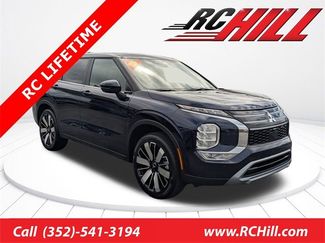 New 2025 Mitsubishi Outlander SE video 1